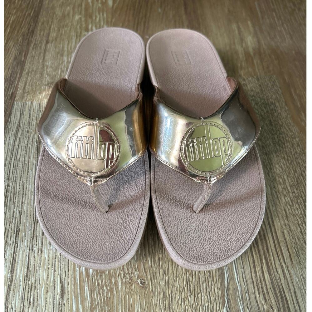 FitFlop Demelza Toe Post Logo Metallic Rose Gold Comfort Sandals 8  Beachy